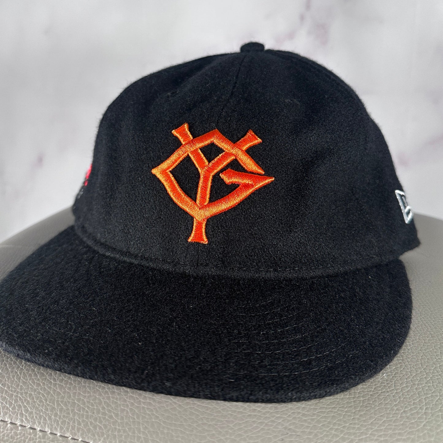 Kith x New Era Tokyo Yomiuri Giants Black/Orange Strapback Hat
