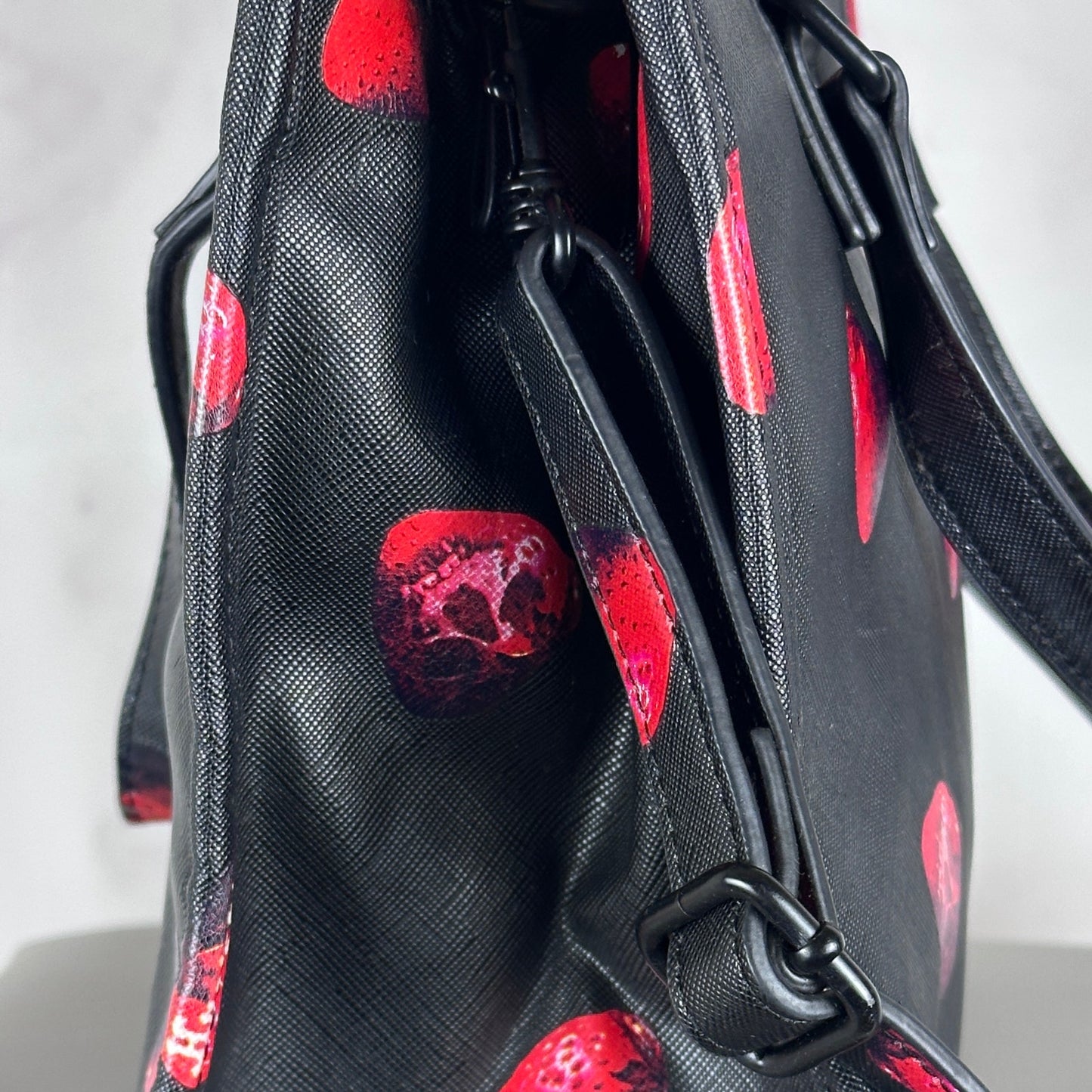 Hysteric Glamour Skullberry Purse