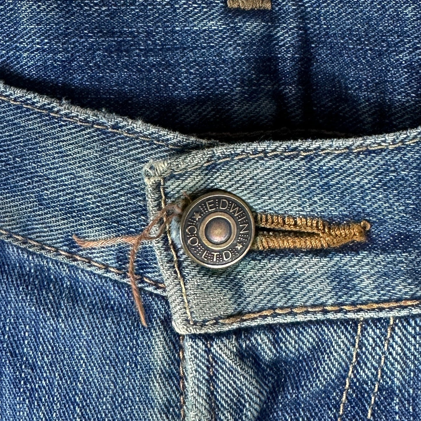 Edwin Distressed Straight 404 Denim