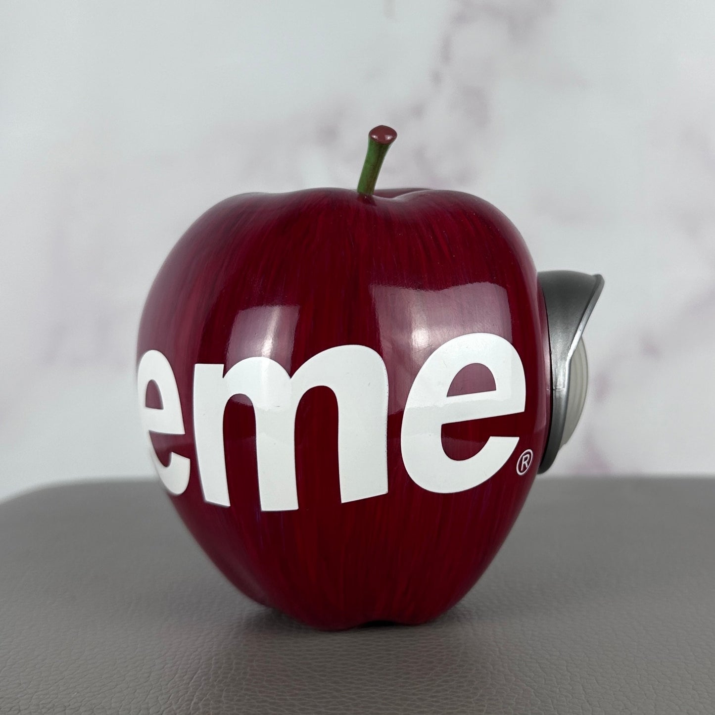 Undercover x Supreme F/W16 Gilapple Light