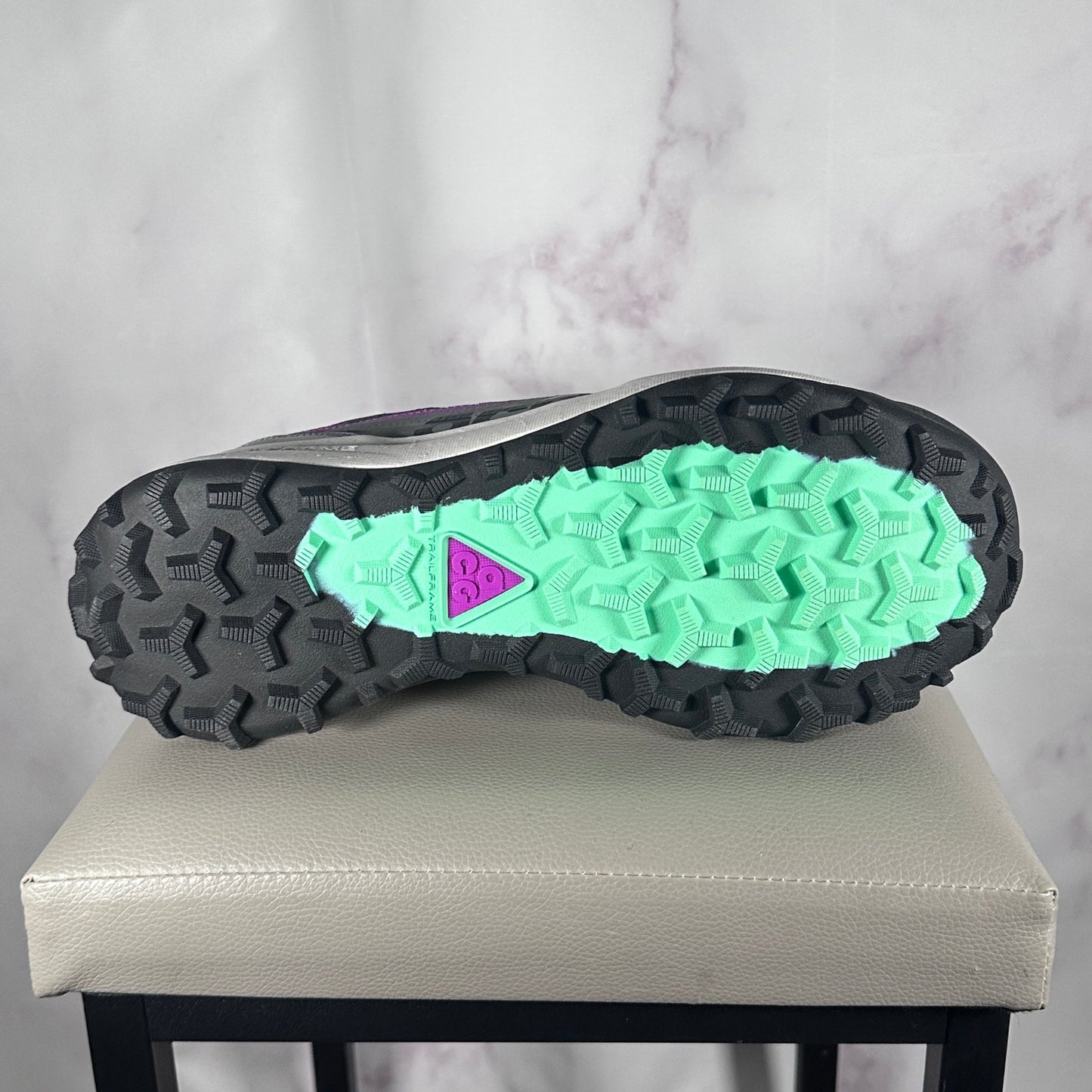 Nike ACG Lowcate Smoke Grey Vivid Purple