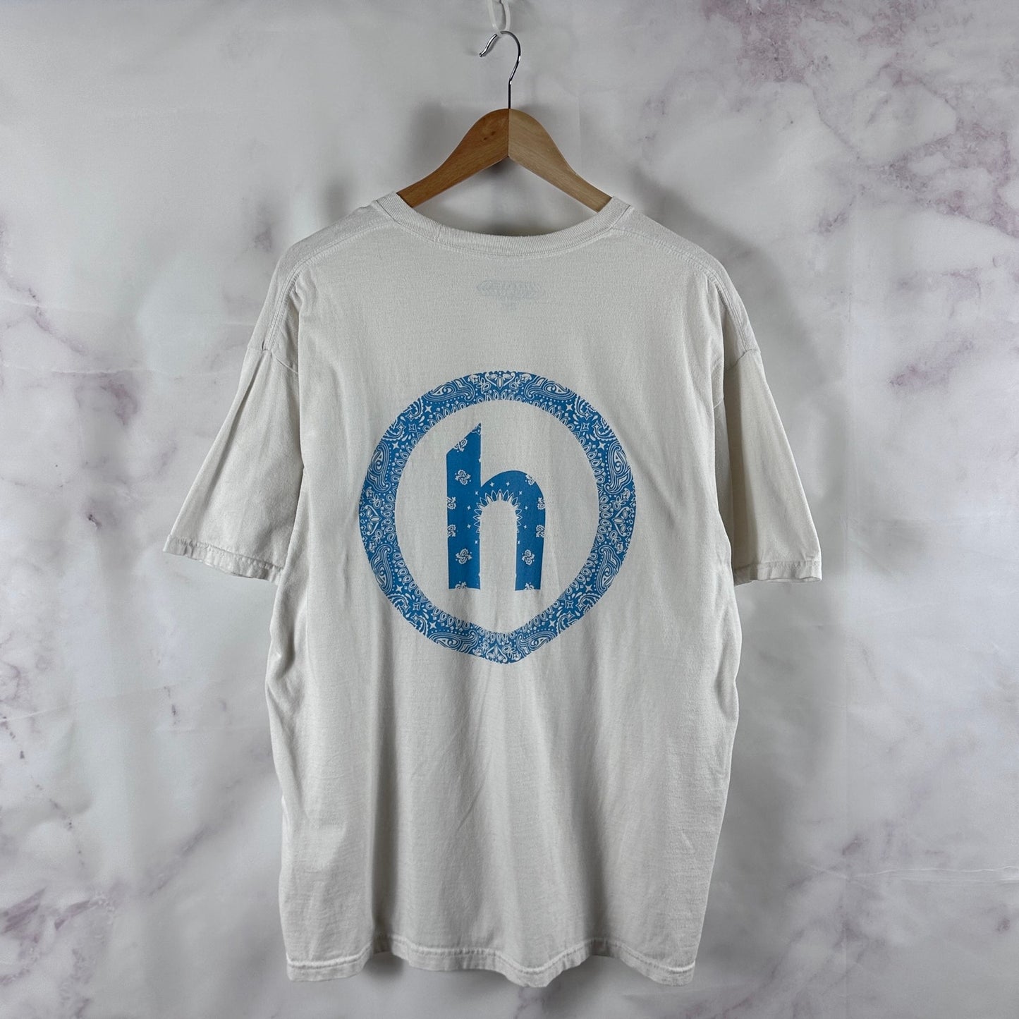Hidden NY White/Blue Paisley Tee