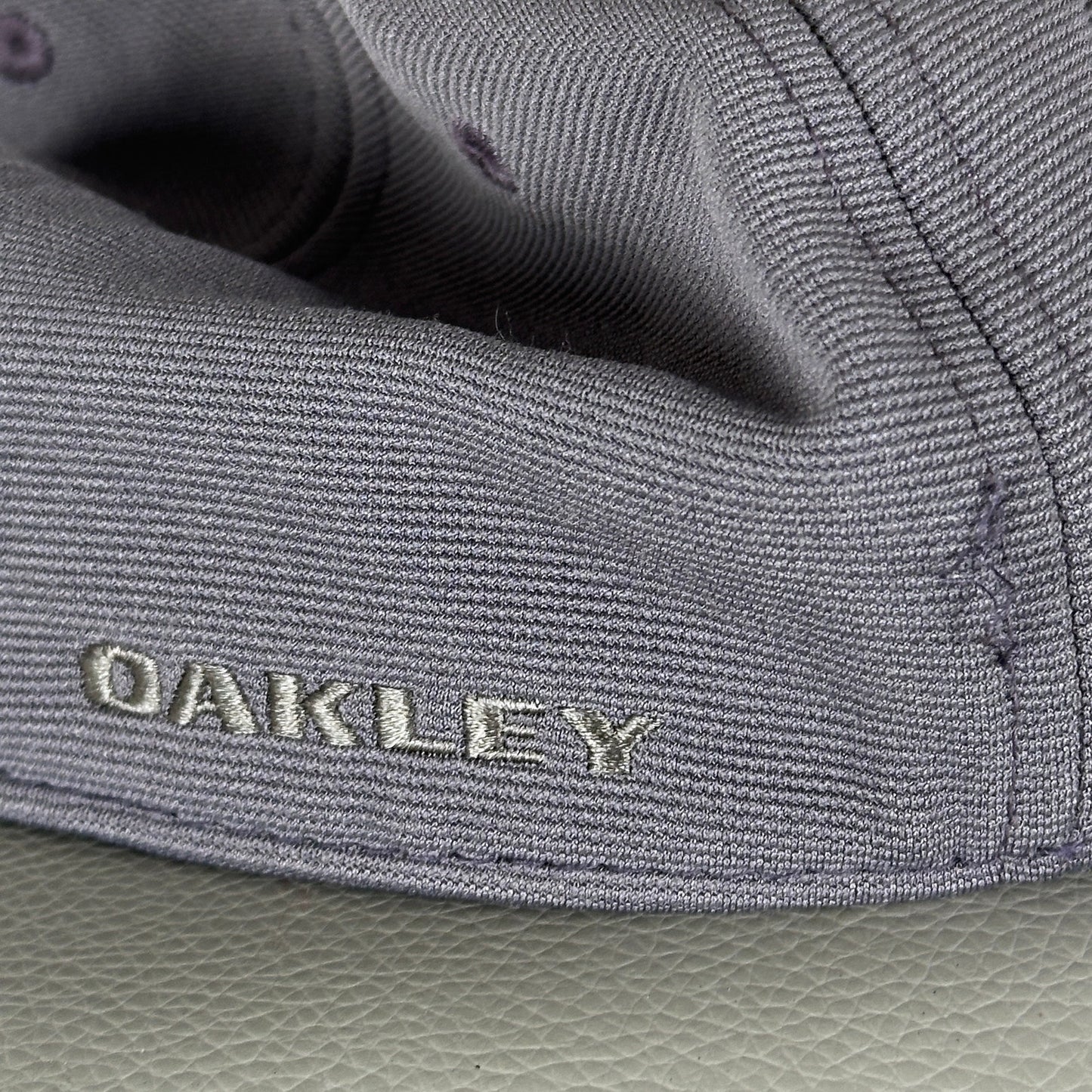 Oakley Metal 2.0 Gascan Cap Grey