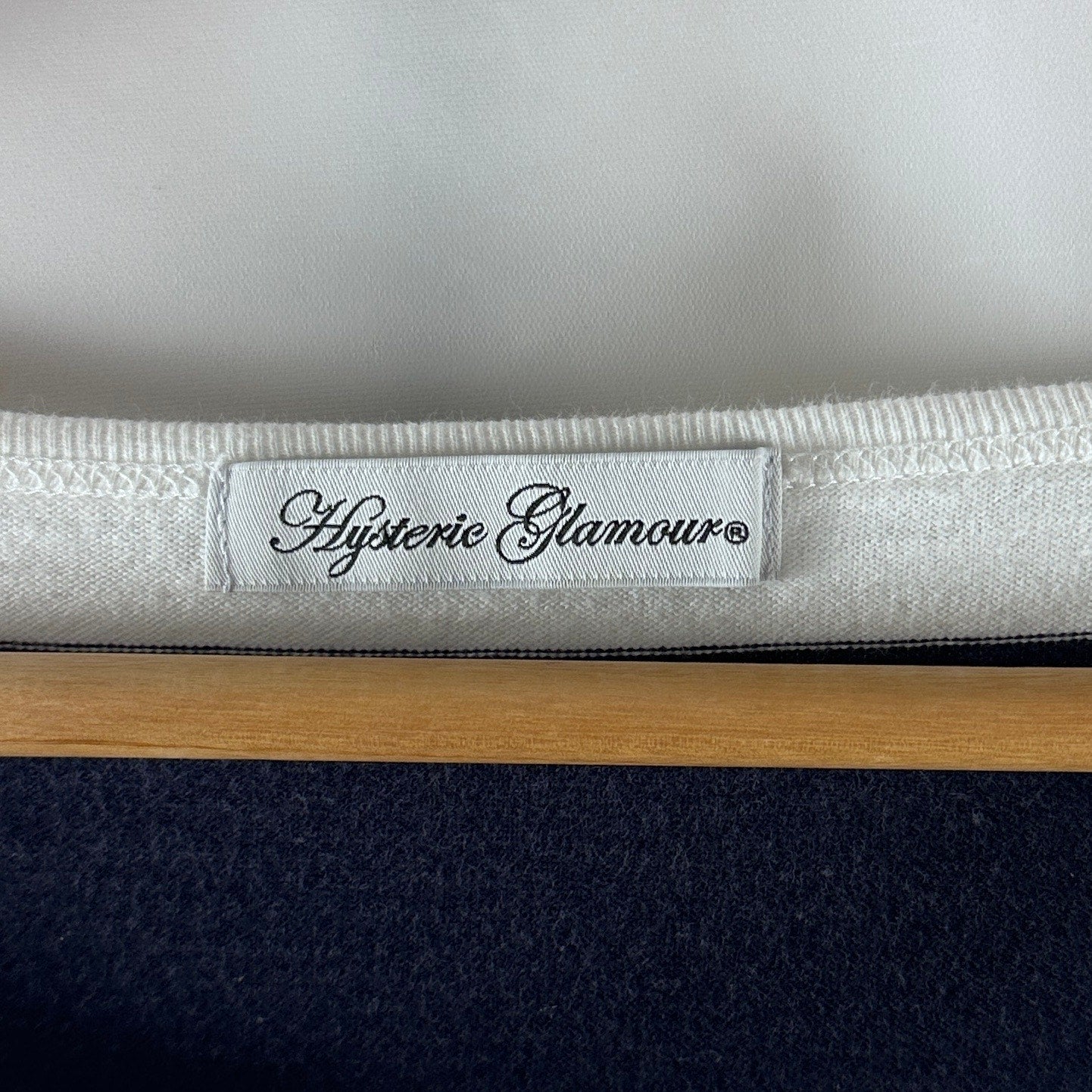 Hysteric Glamour Embroidered Striped Tee