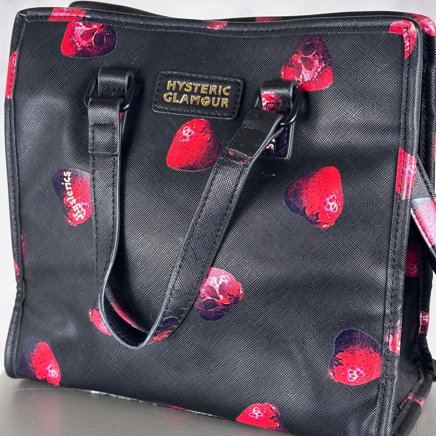 Hysteric Glamour Skullberry Purse